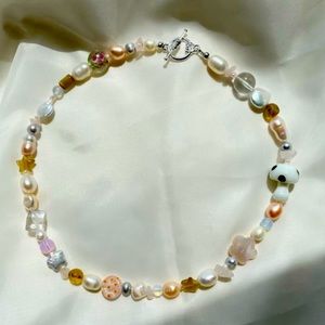 Freshwater & Glass True Middle Necklace